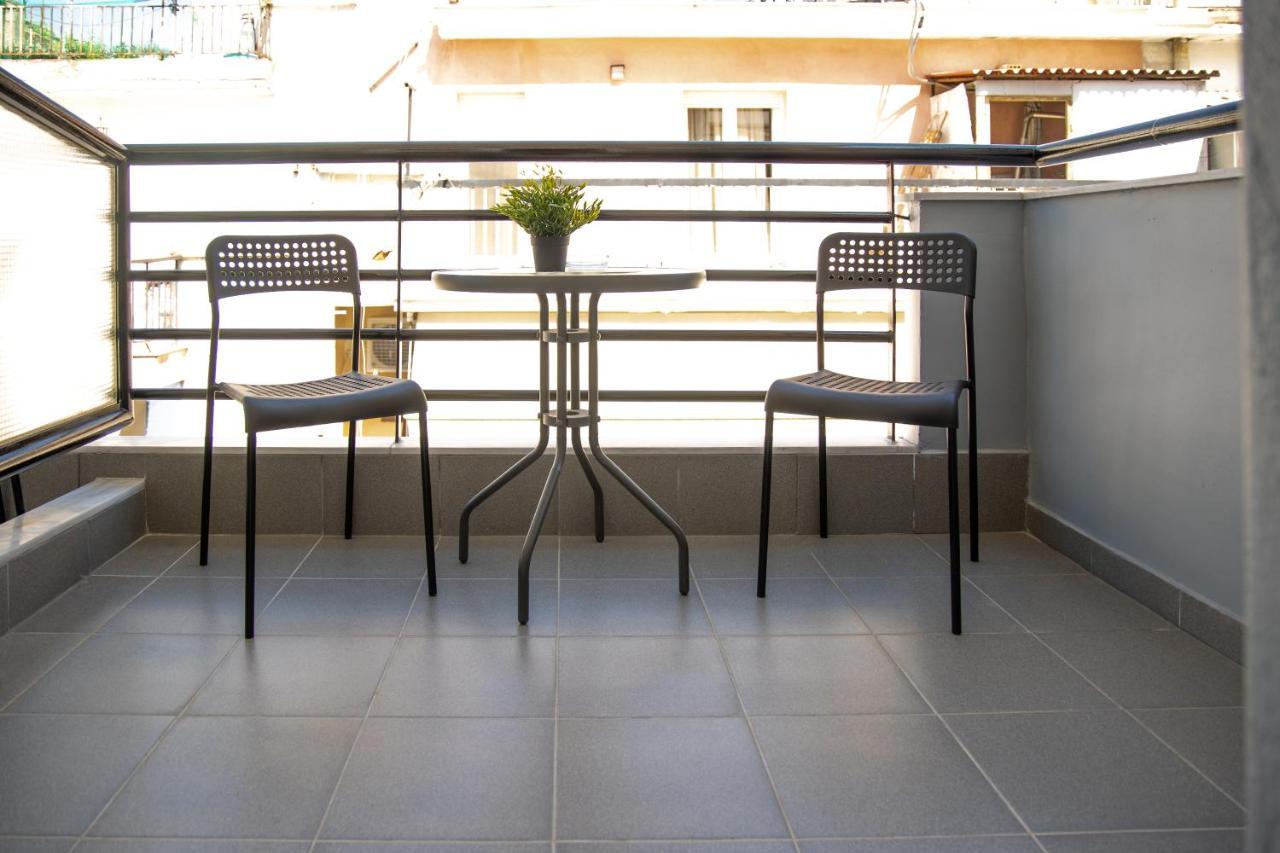 Seven Heaven Premium Suites Salonic Exterior foto
